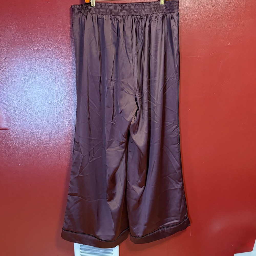 Torrid Wide Leg Pants Size 1X Rich Mahogany Brown Satin Contemporary Chic - Picture 3 of 6